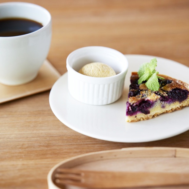 cafe miraiの陶器類やカトラリーをお買い求めいただけます