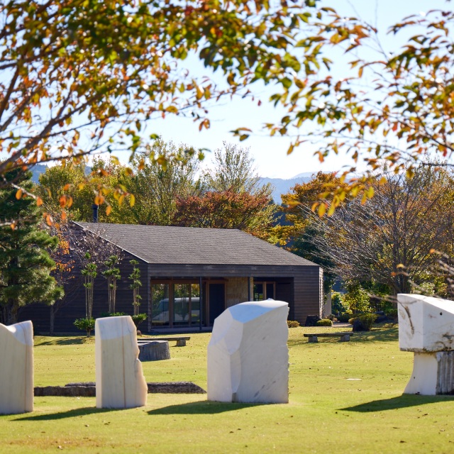 『FIGARO・jp （WEB版）』に せきがはら人間村が掲載されました